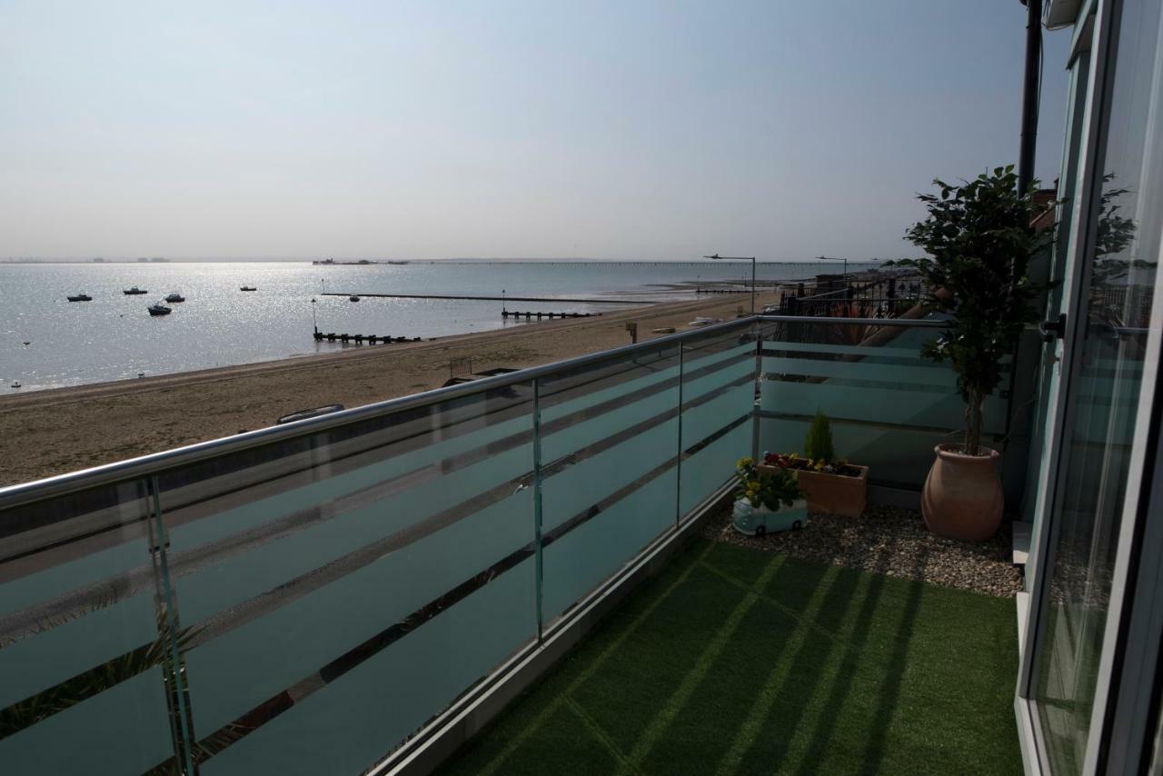 The Estuary View Apartment Thorpe Bay Exterior photo